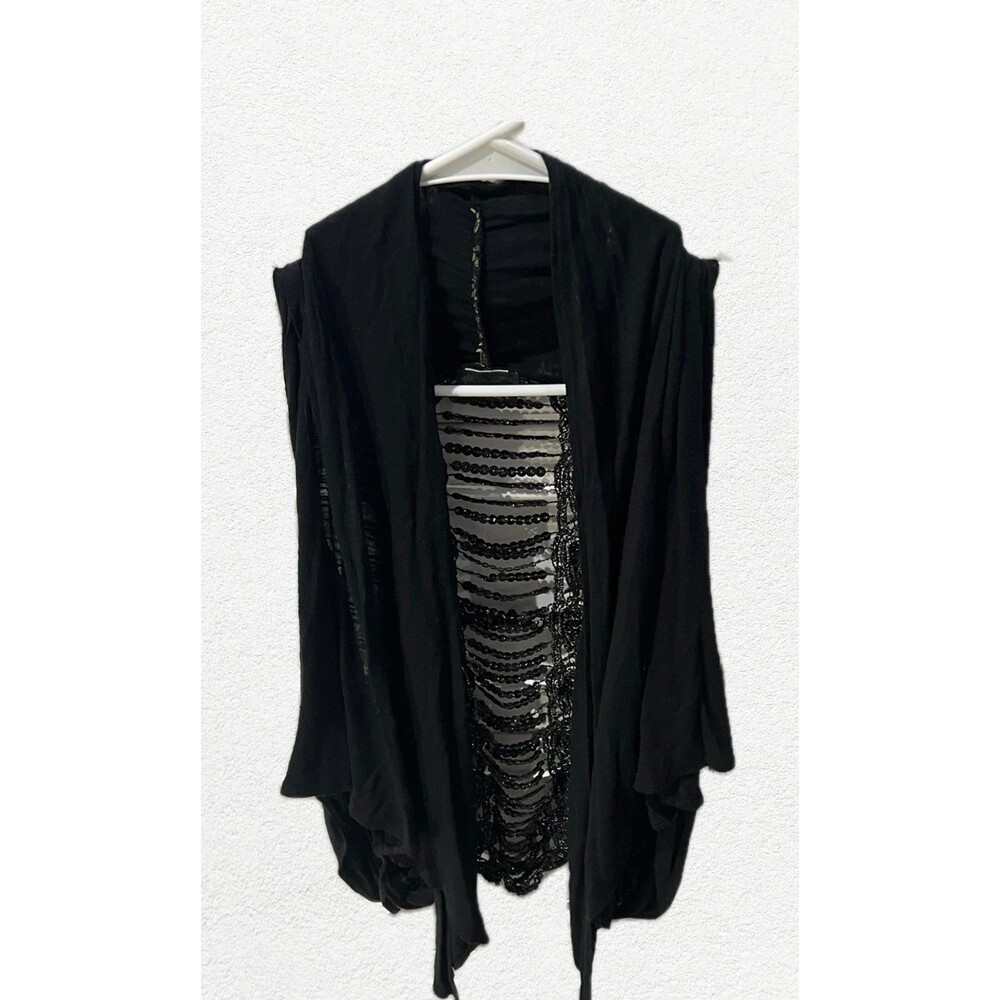 Day trip black vest with embroidery sequence lace back